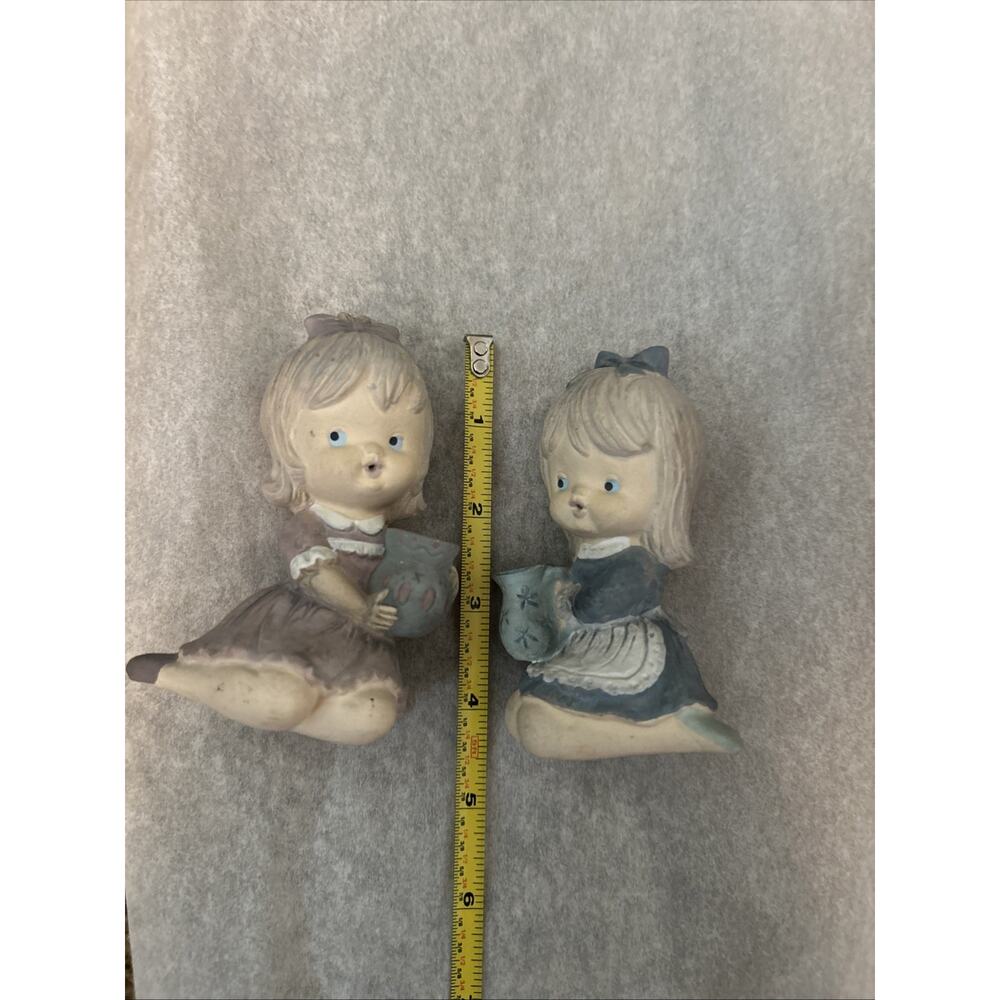 2 VINTAGE GIRL FIGURINES JAPAN Sitting Water Pitcher Hand Painted Ceramic - Picture 8 of 8